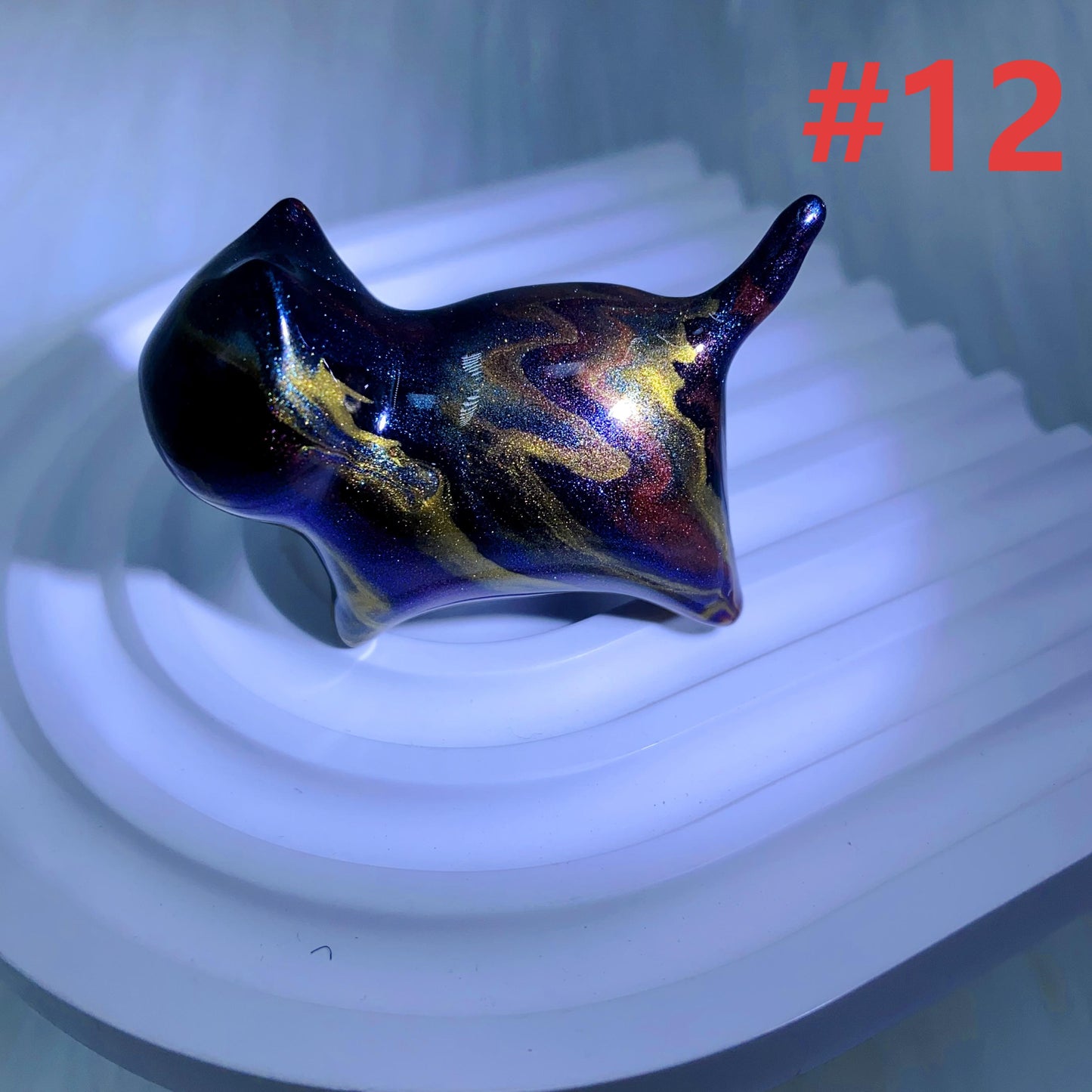 【Hand-painted】 Solid Sandalwood Lacquer Cat