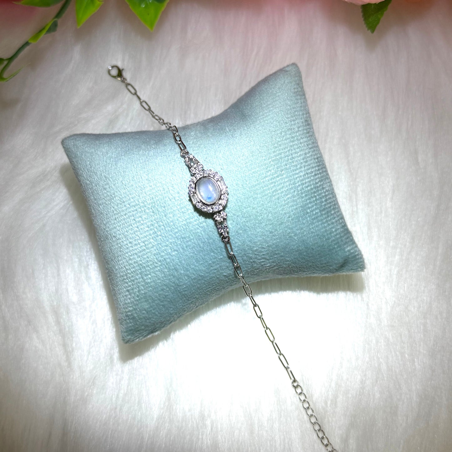 【Copper Alloy 】Moonstone Bracelet
