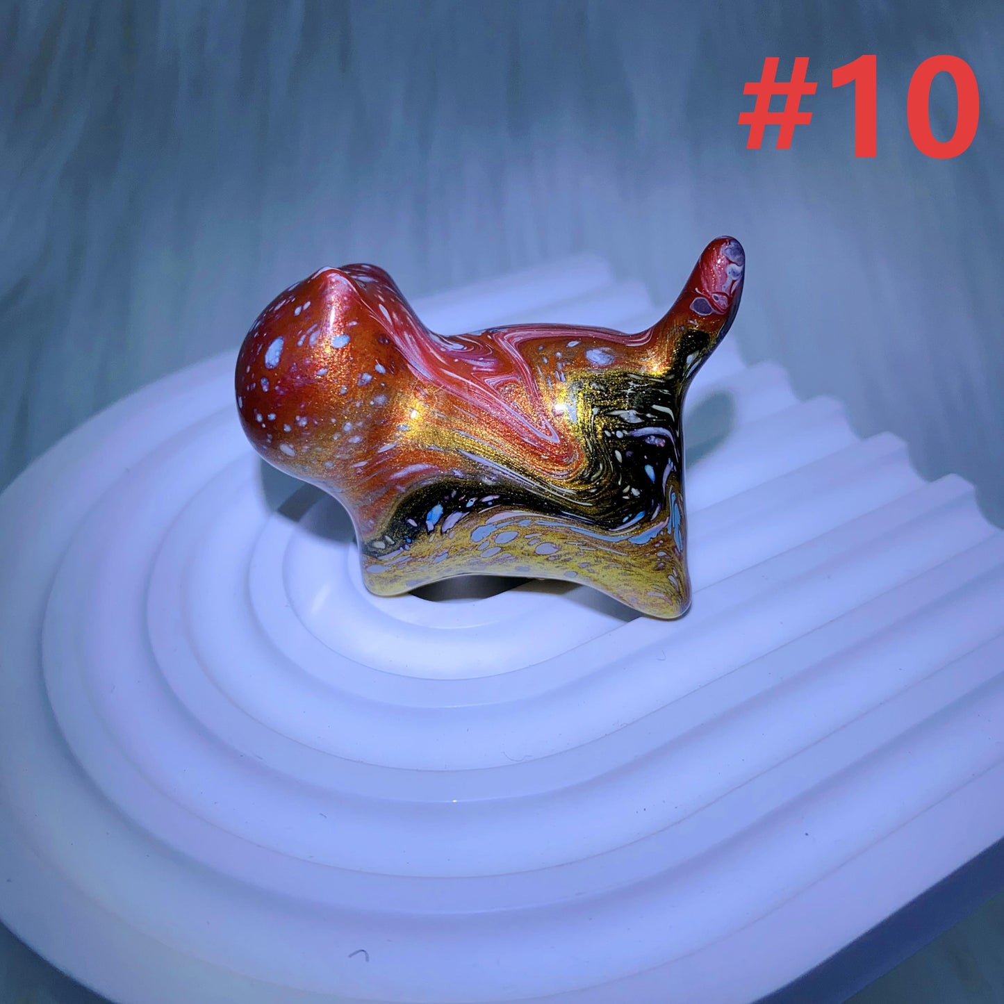 【Hand-painted】 Solid Sandalwood Lacquer Cat